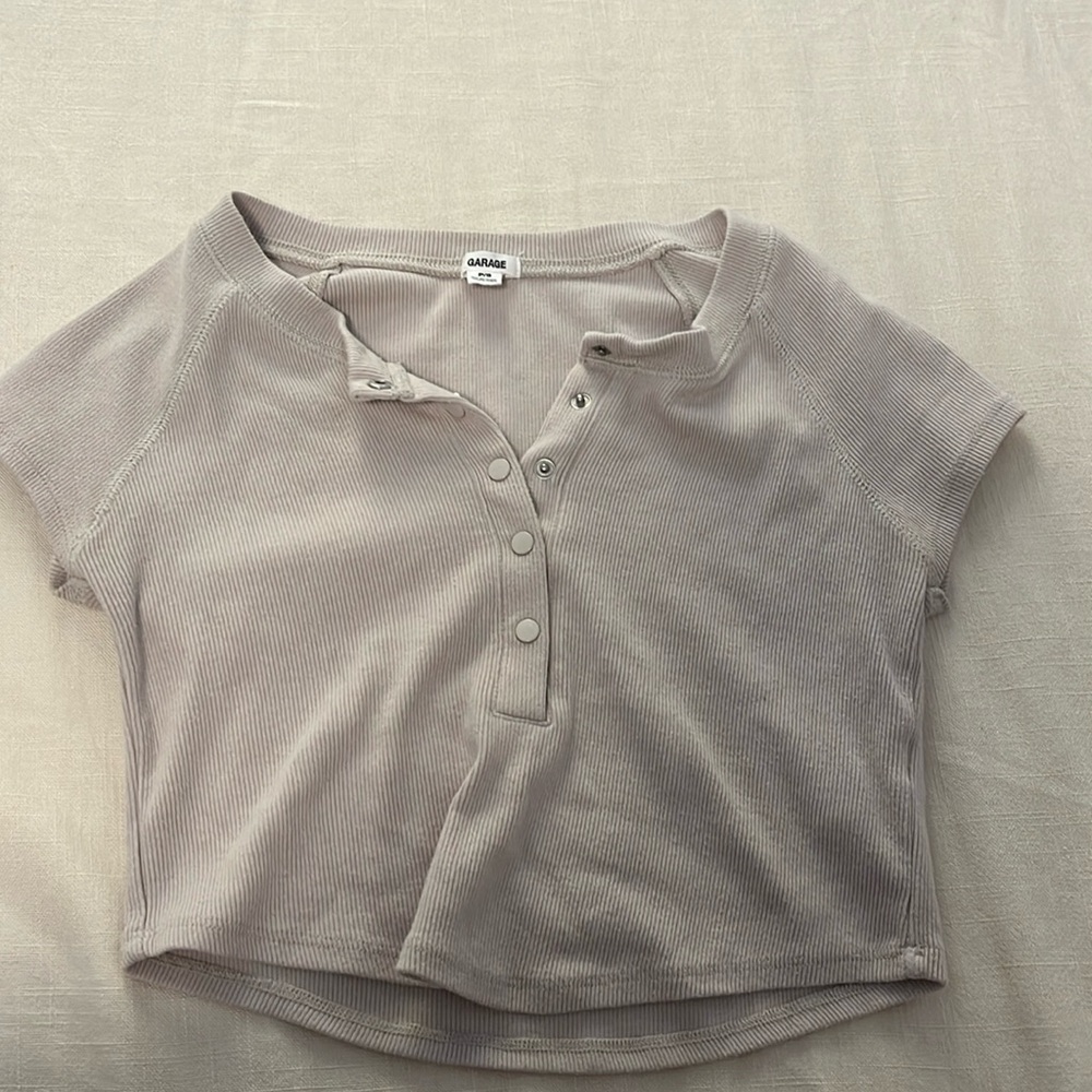 Garage cropped shirt
